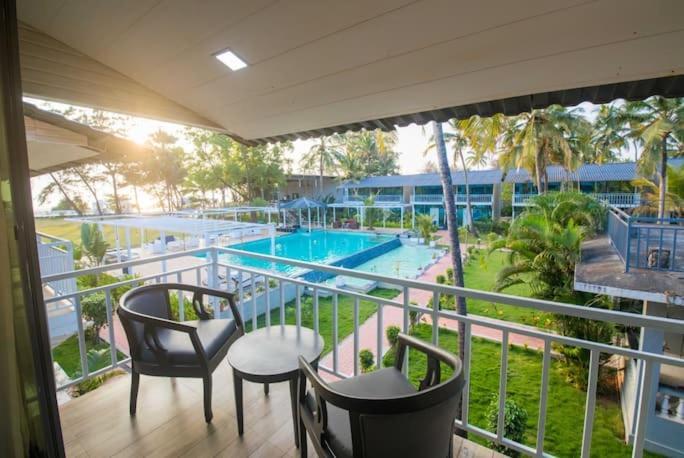 Foxoso La Beach Resort & Spa 果阿旧城 外观 照片